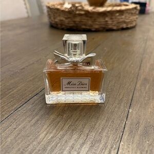 Miss Dior Absolutely Blooming Perfume